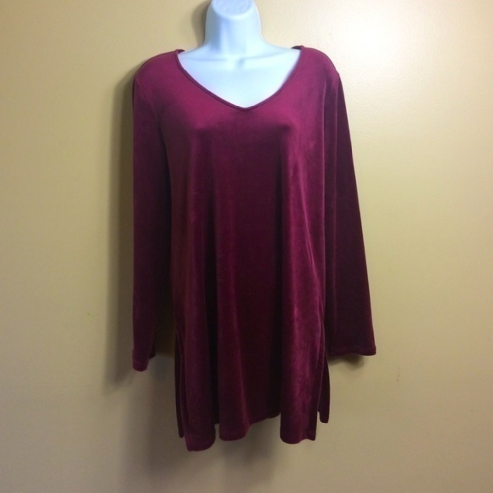 J Jill burgundy velvet tunic. Petite. LP. V neck